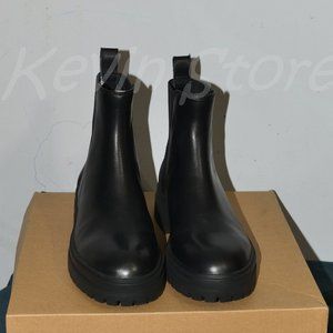 Ladies' Leather Chelsea Boot Steve Madden